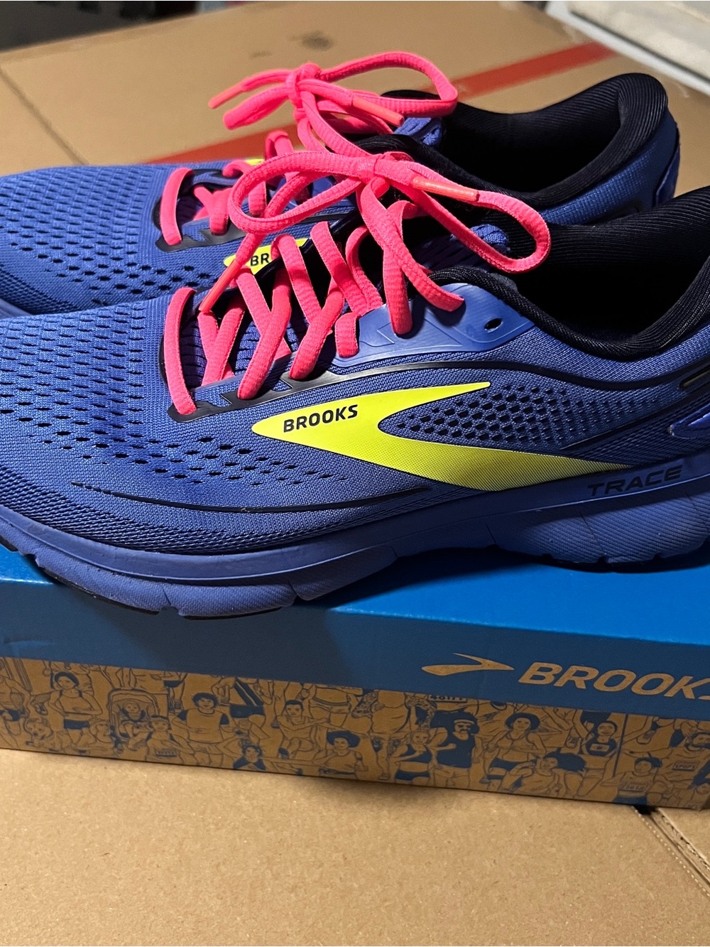 Brooks Women’s Running Shoes with Box
